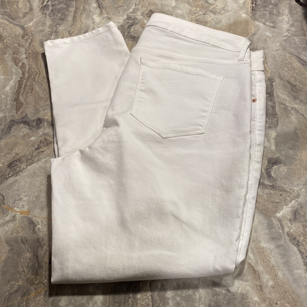 NEW! Old Navy white super skinny ankle jeans! Size 16